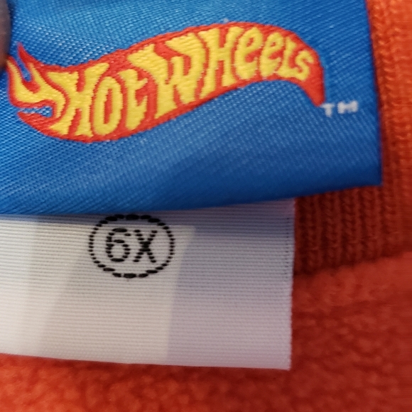 HotWheels sweater - Picture 4 of 5